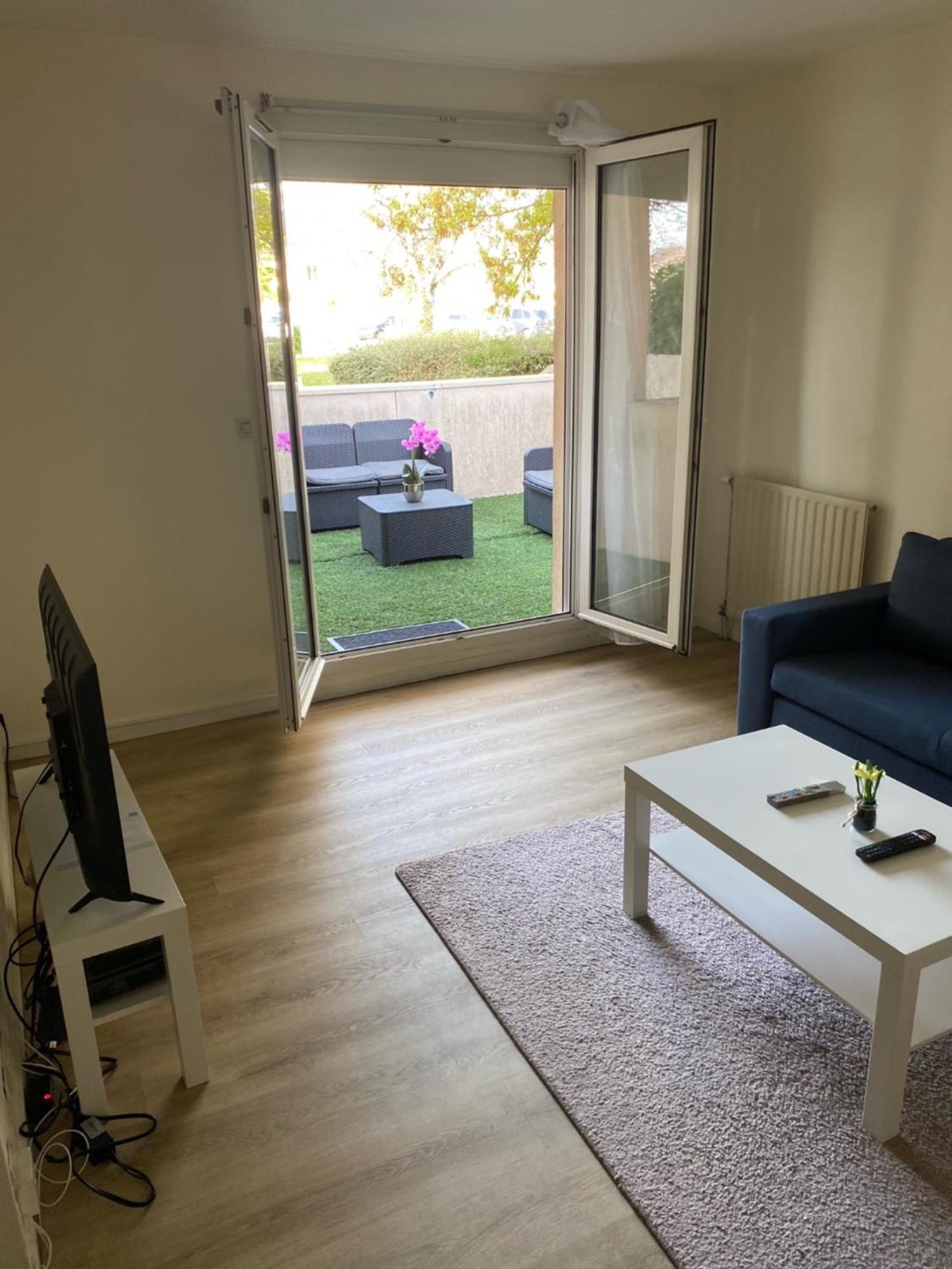 Logement Entier Chambre+Salon + Jardin & Terrasse Les Ulis Luaran gambar