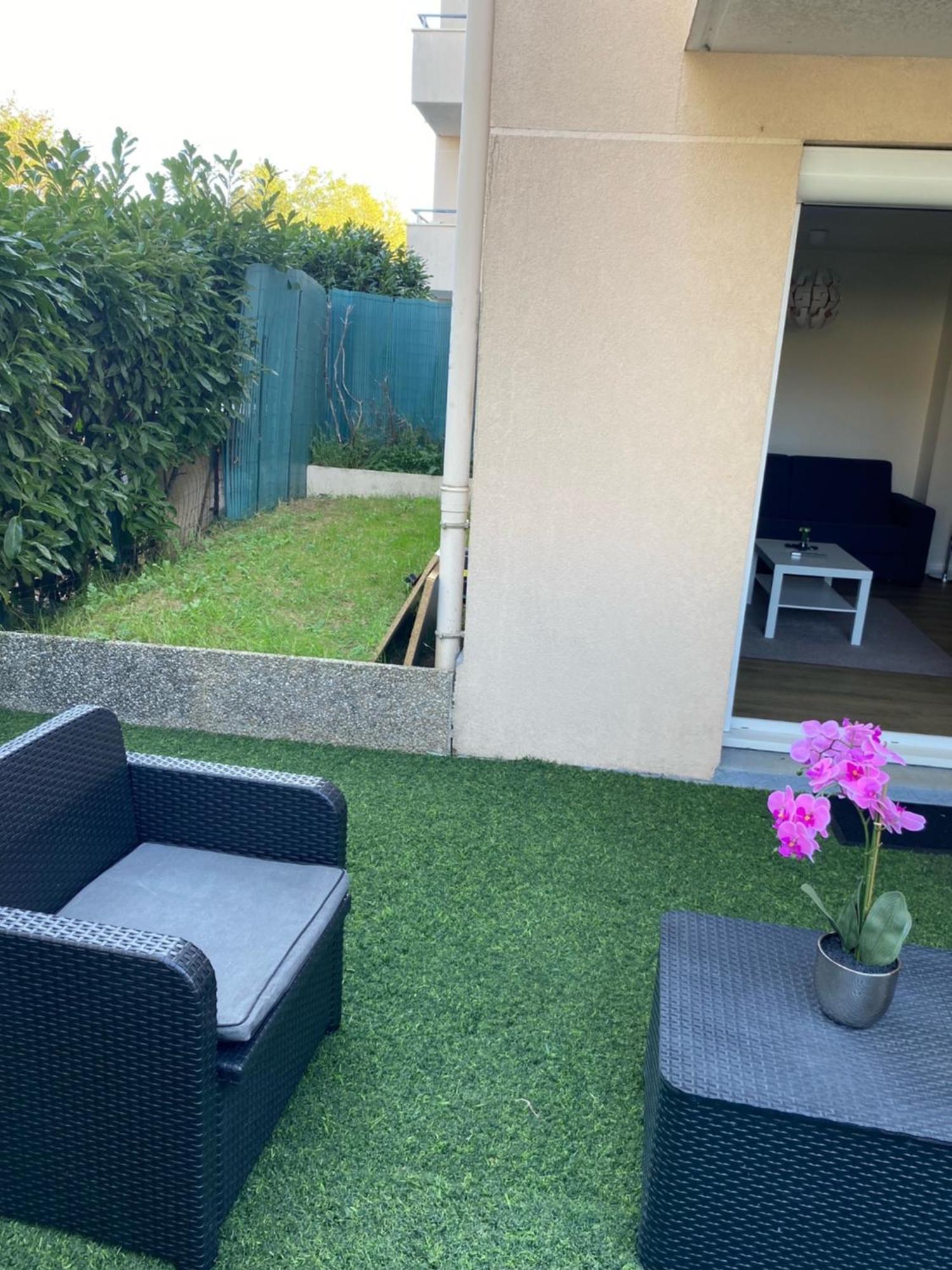 Logement Entier Chambre+Salon + Jardin & Terrasse Les Ulis Luaran gambar